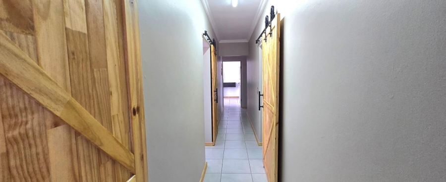 4 Bedroom Property for Sale in Kleinbaai Western Cape